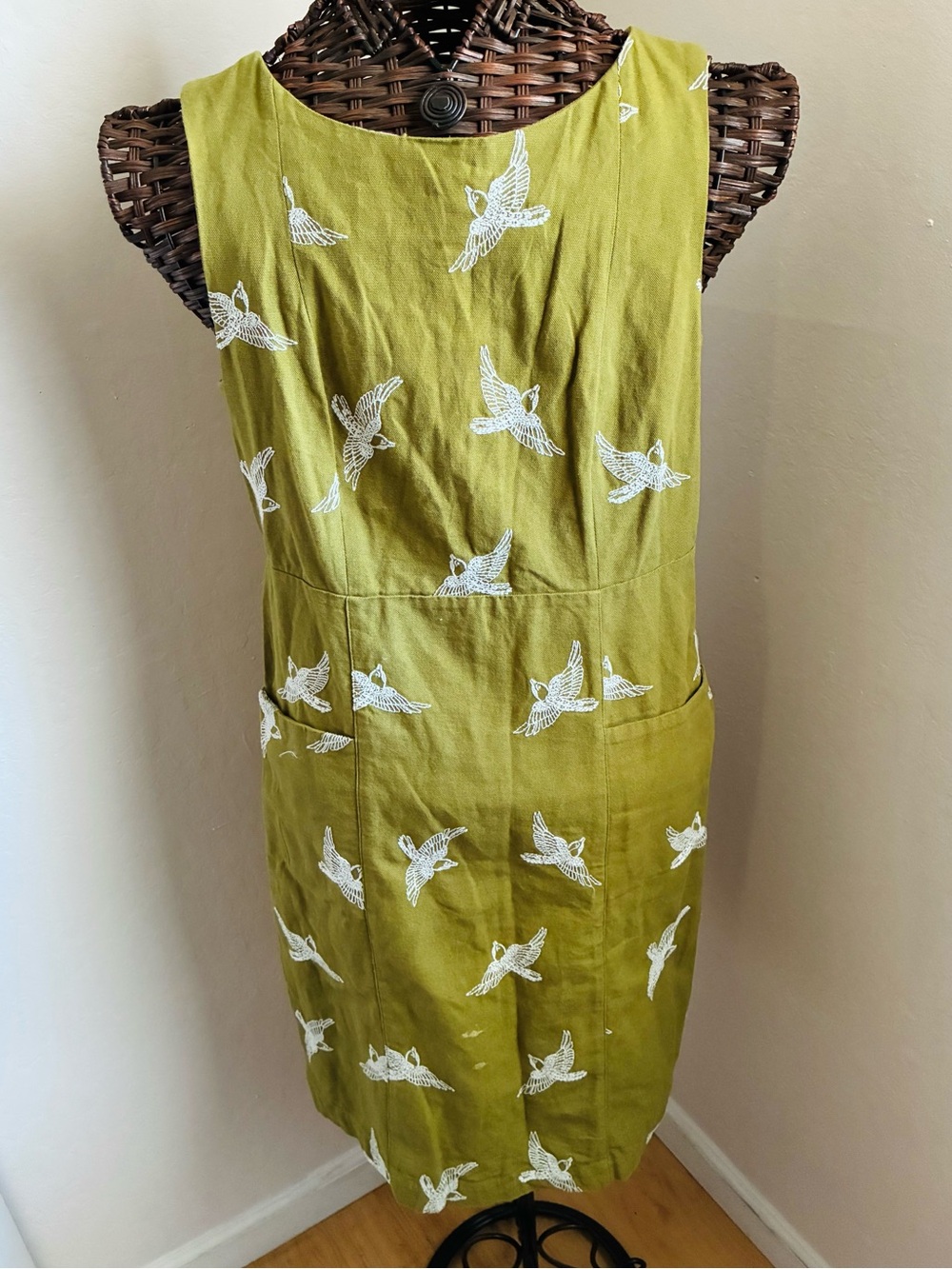Flying Bird-Print Shift Dress in Olive Green